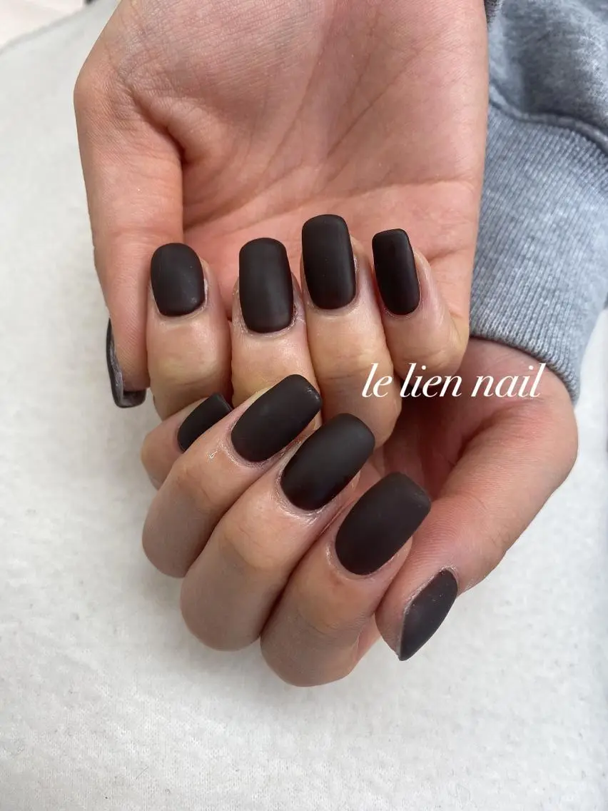 ネイル マットネイル ワンカラーネイル スクエアネイル le lien nailのネイルデザイン