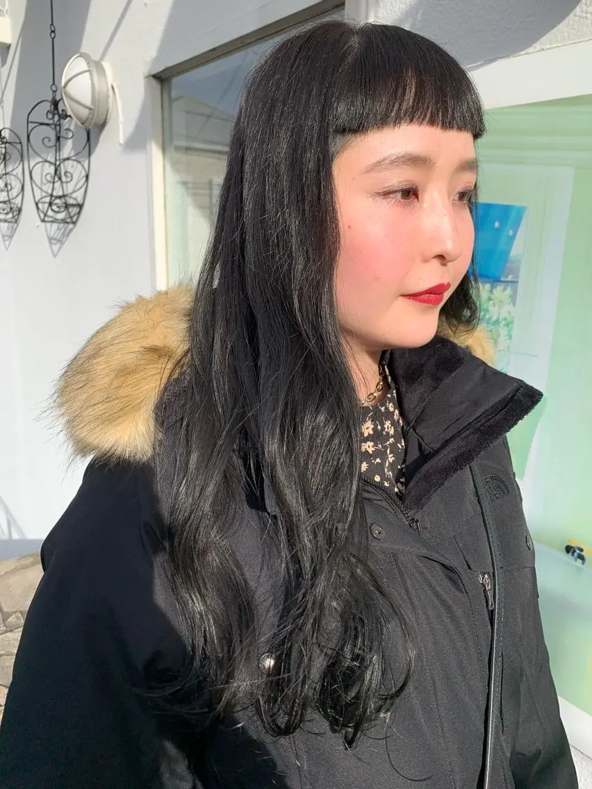 ロング カラー カット ヘアカラー トリートメント 平 ちひろのヘアスタイル