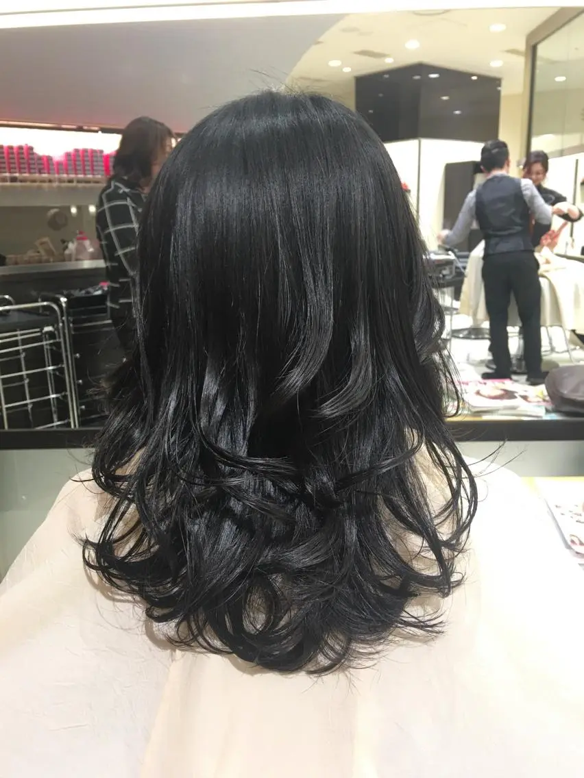 セミロング 黒田恵里香ショート カットモデル募集中のヘアスタイル