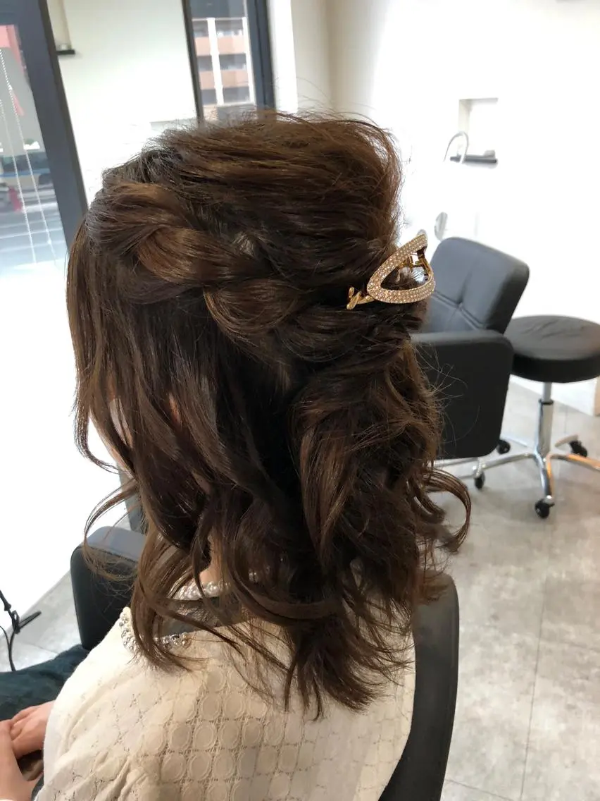 ミディアム ヘアアレンジ ハーフアップ レイヤー/エクステ alpha下妻のヘアスタイル
