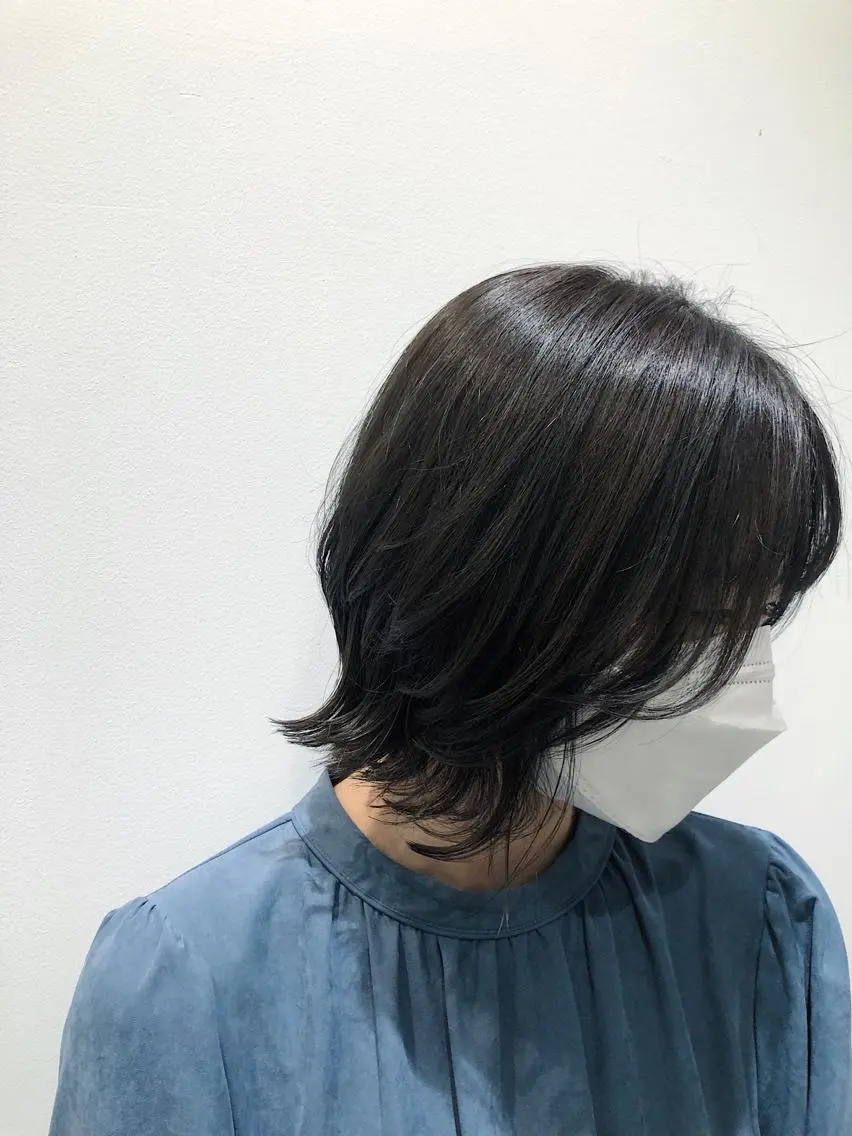 ミディアム カラー アッシュ アッシュブラック 黒髪 髪質改善/顔まわり 石原のヘアスタイル