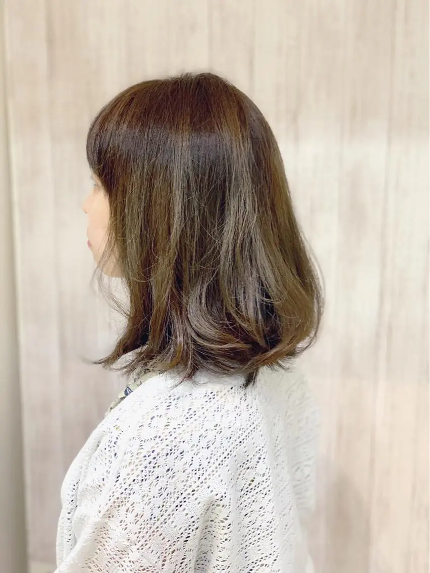 ミディアム カラー アディクシーカラー ブリーチ ダブルカラー ハイライトカラー ハイライト カット ヘアカラー トリートメント 石沢 知康のヘアスタイル