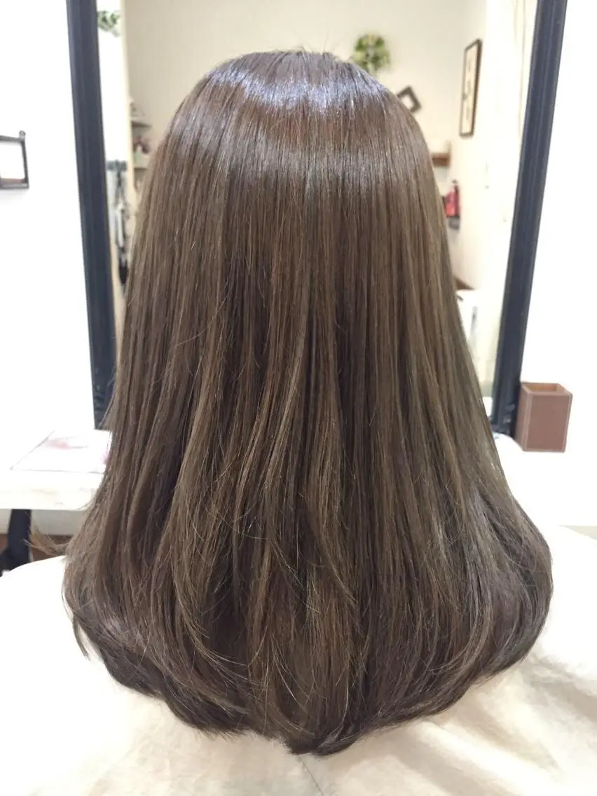 ミディアム カラー Lucet byＮＹＮＹのヘアスタイル