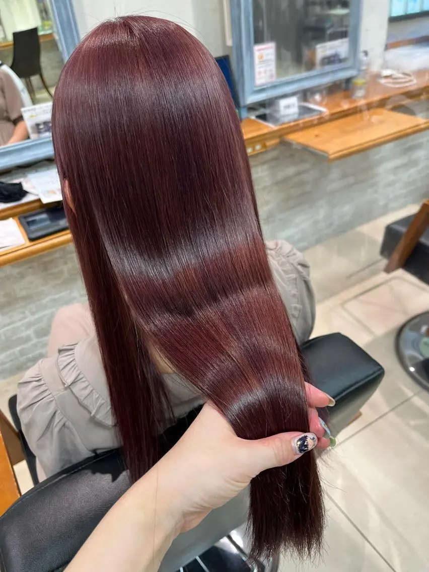 ロング カラー 透明感ハイトーン🦄 キラ🌈のヘアスタイル