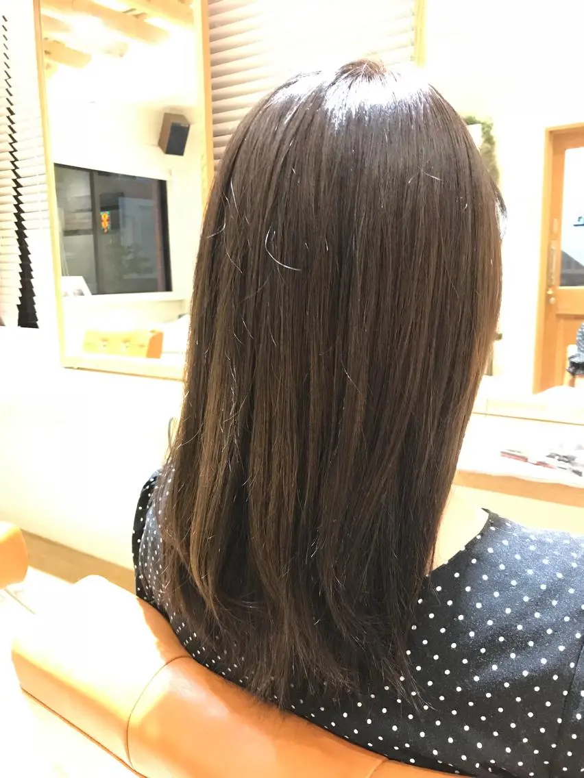 ミディアム カット ヘアカラー トリートメント 色気レイヤー& ショートはお任せ🌟のヘアスタイル