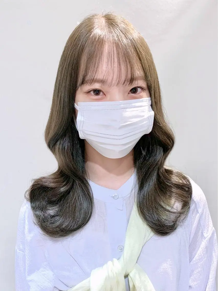 セミロング カラー ヘアアレンジ 柔らか垢抜けｶﾗｰと ｶｯﾄ🫧ASUKAのヘアスタイル