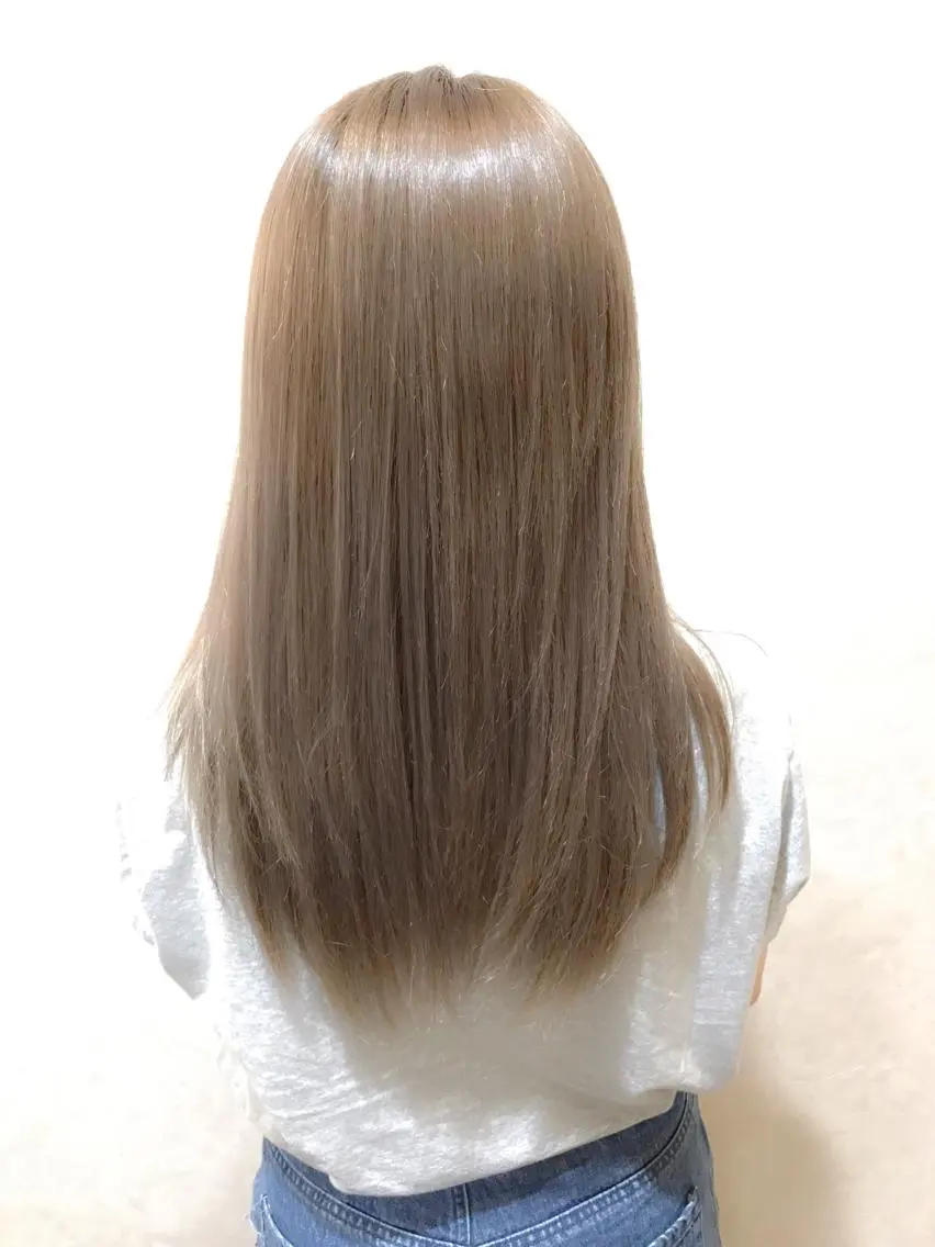 セミロング カラー 30代からの上質な ヘアケア 大西のヘアスタイル