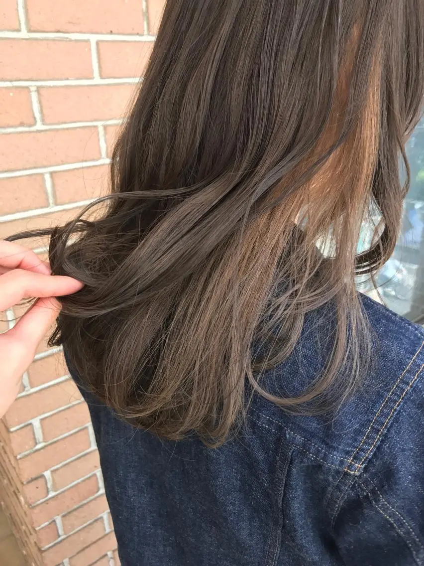 ロング カラー パーマ ヘアアレンジ マツエク・マツパ ダブルカラー インナーカラー サロンドミルク 渋谷高比良のヘアスタイル