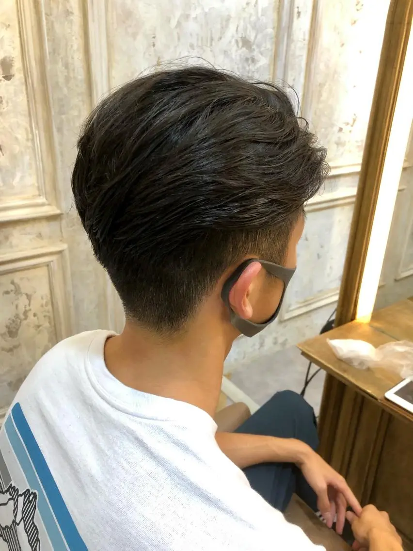 ショート メンズ ツーブロック 刈り上げ かきあげバング 鷺沼駅徒歩1分 キシタクのヘアスタイル