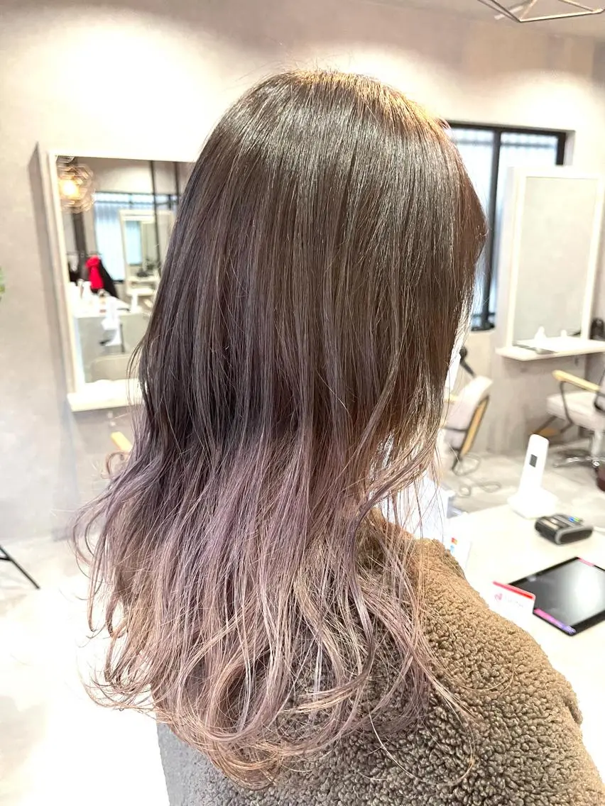 セミロング カラー カット ヘアカラー トリートメント 一ノ瀬 暁のヘアスタイル
