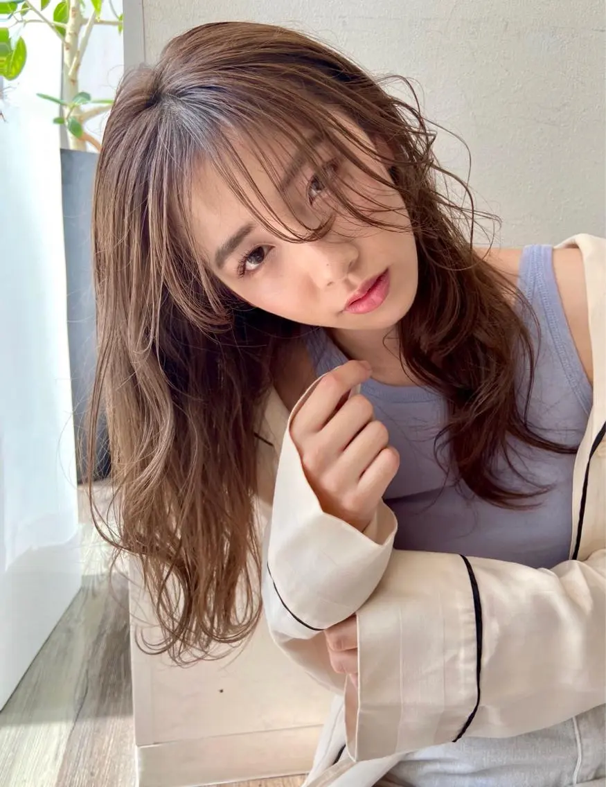 ロング カラー ベージュカラー ブリーチ ブリーチなしカラー 木下 奈々のヘアスタイル