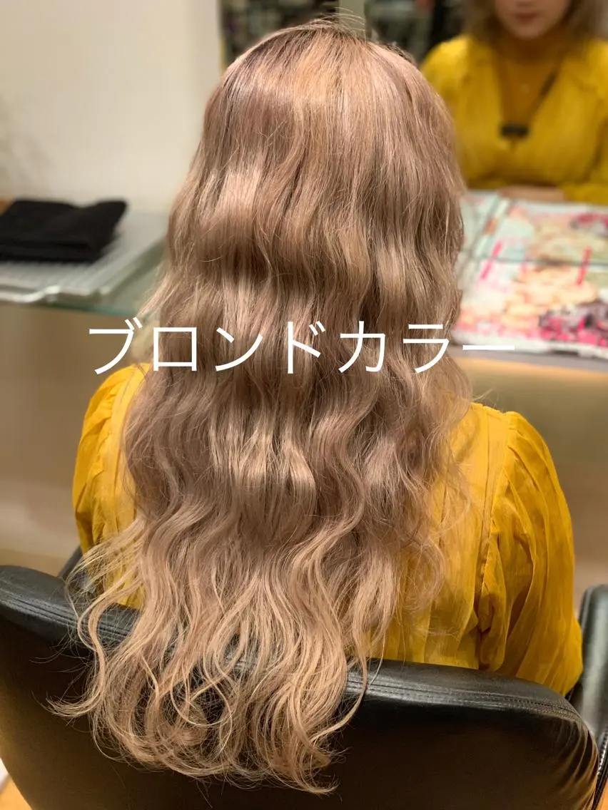 ロング カラー ヘアアレンジ ブリーチ ブロンド 外国人風カラー ヘアカラー 秋葉 一郎のヘアスタイル