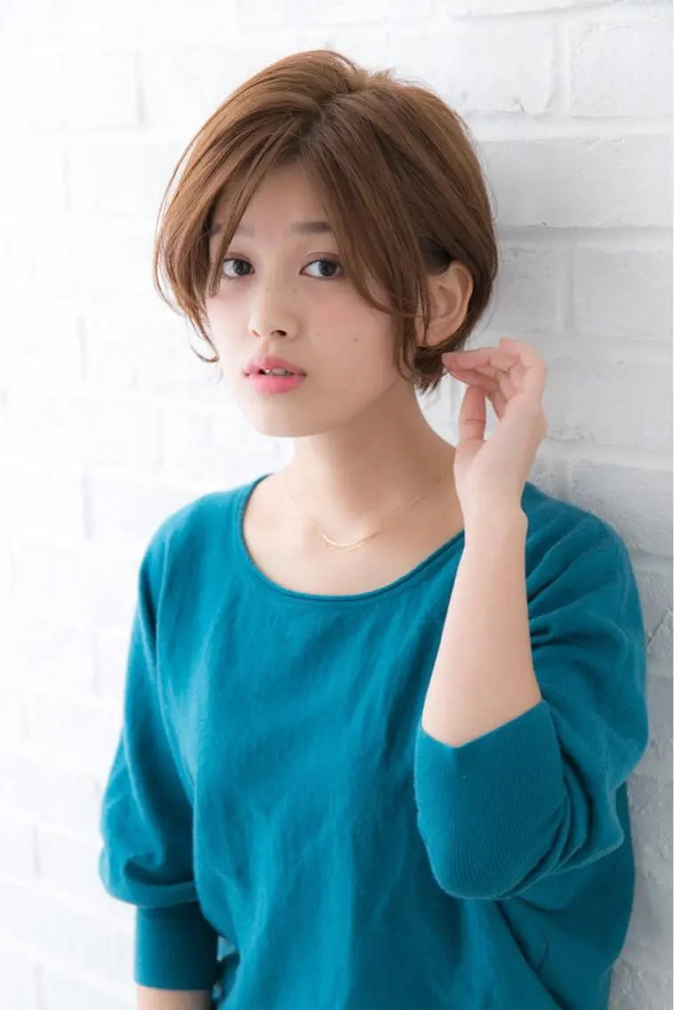 ショート ショートヘア 小顔カット カット 井上 美奈子のヘアスタイル