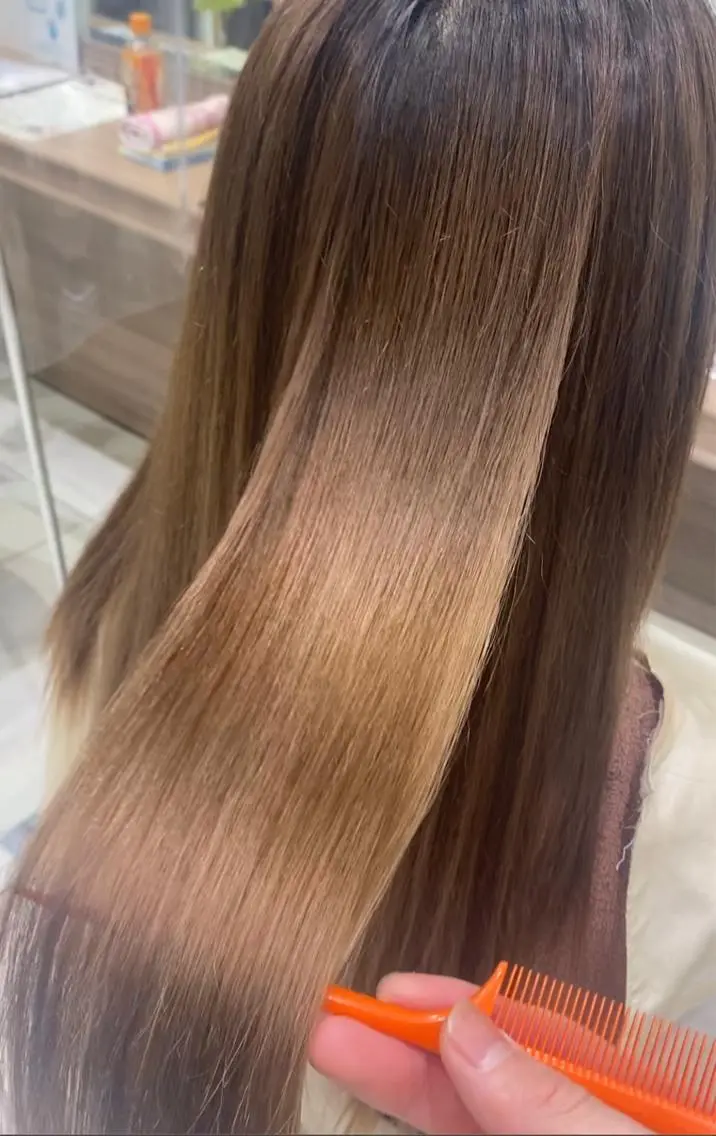 セミロング 縮毛矯正 【乾かすだけで革命】 早矢仕正志のヘアスタイル