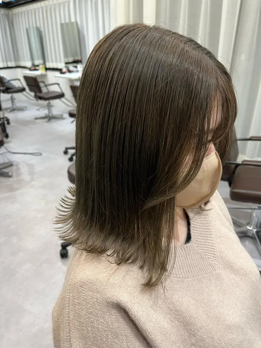ミディアム カラー グレージュ 酸性縮毛矯正 Coreすずのヘアスタイル