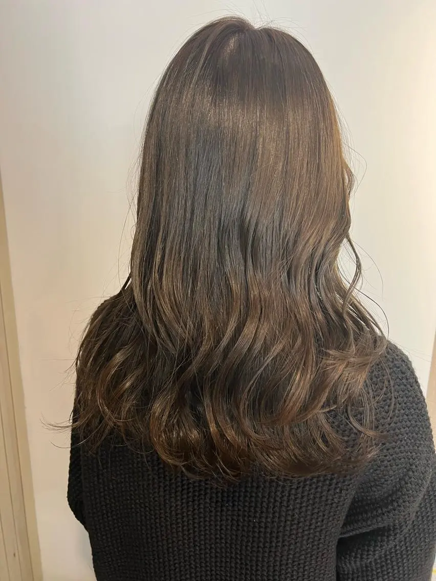 ロング カラー アッシュ ブリーチ ブリーチなしカラー オリーブアッシュ Sachiko ❤︎Pressのヘアスタイル