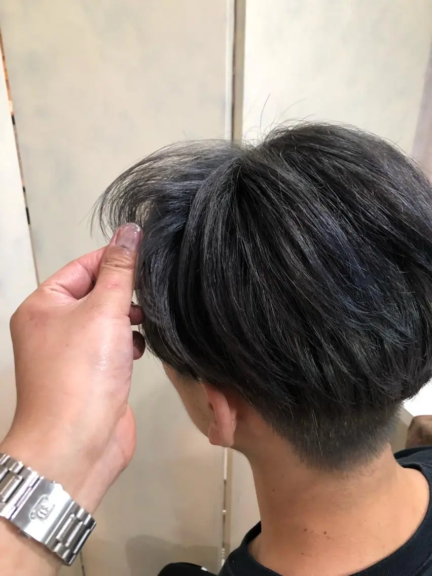 カラー メンズ シルバー 当日予約🆗ショート /ハイライト/松本のヘアスタイル