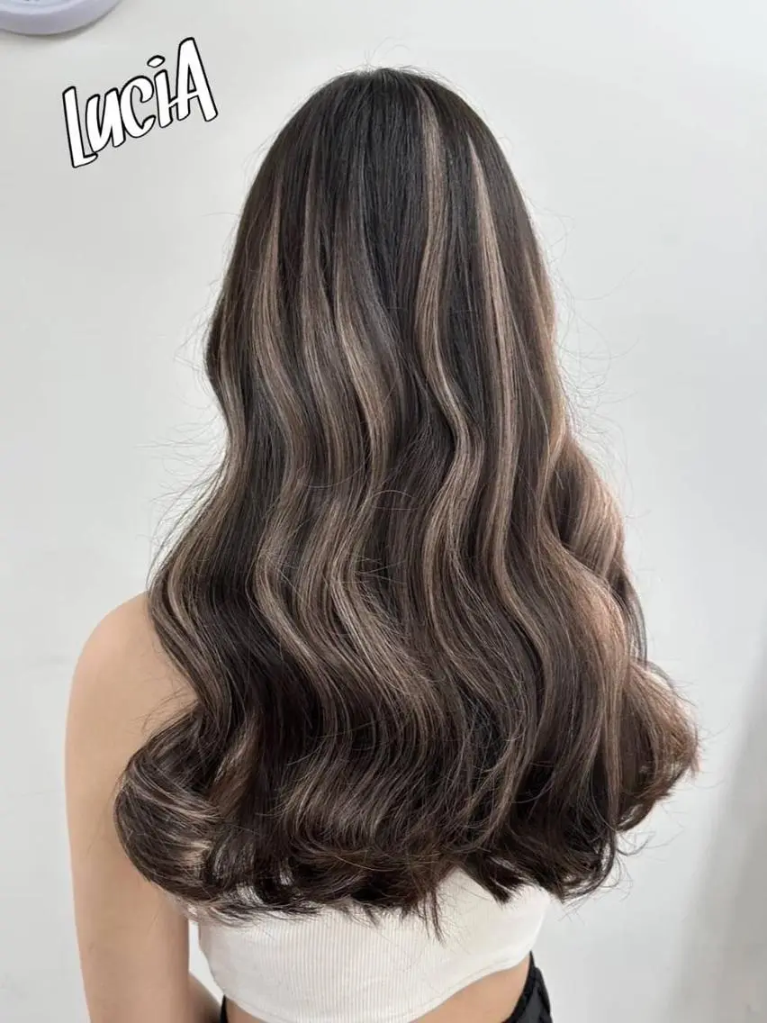 カラー ロング ヘアアレンジ MISAKIエクステ ブリーチ\5900のヘアスタイル