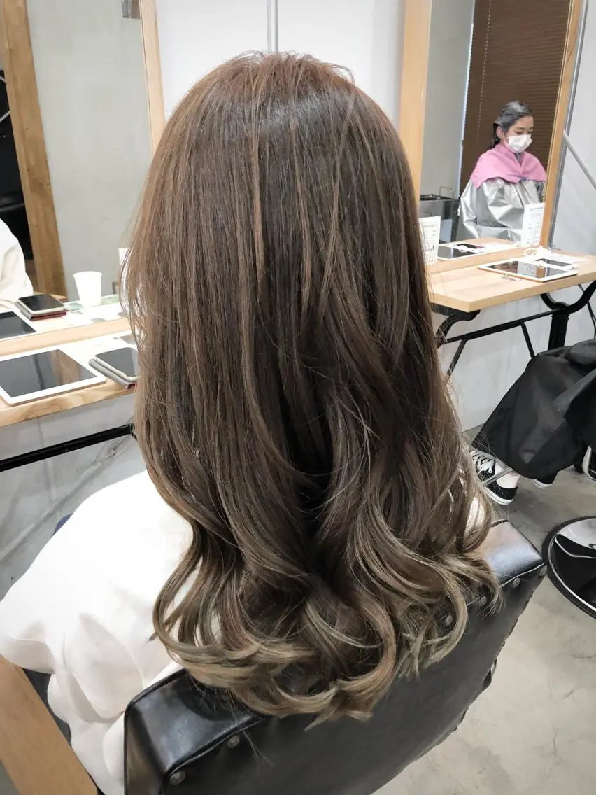 セミロング share by wealstarのヘアスタイル