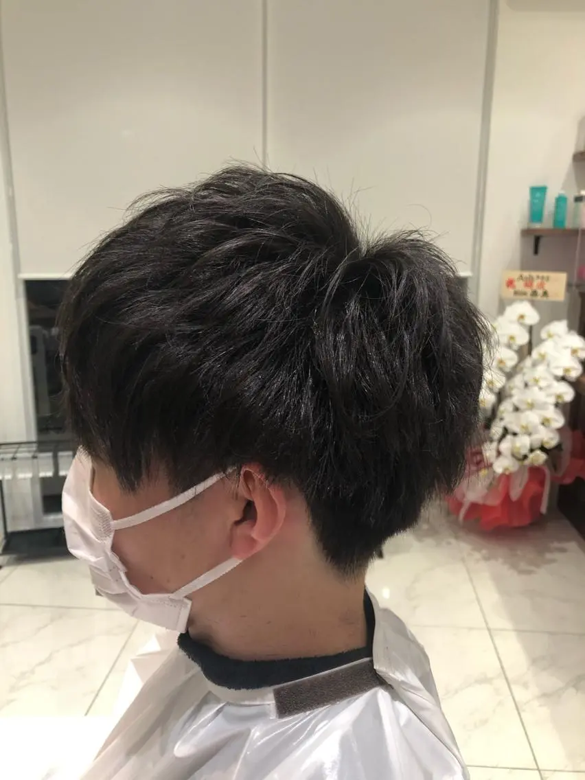 ショート ハイトーン&透明感 カラー☘️片山優陽のヘアスタイル