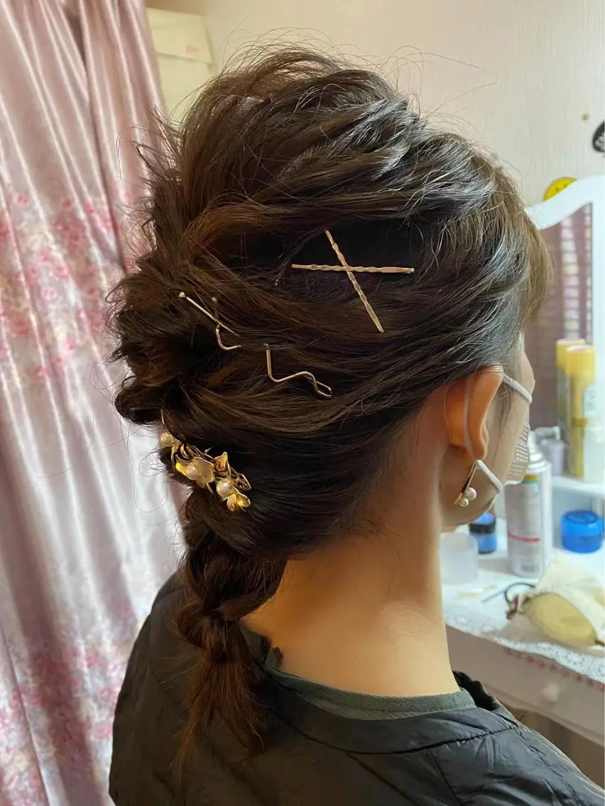 ヘアアレンジ 髪飾り Ai& Hitomiのマツエク・マツパデザイン