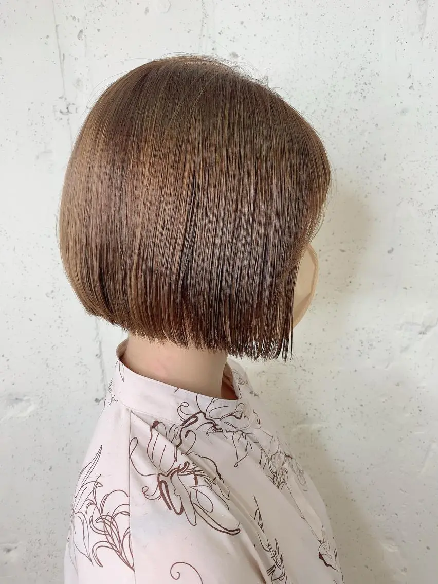 ショート カラー 透明感ハイトーン🦄 キラ🌈のヘアスタイル
