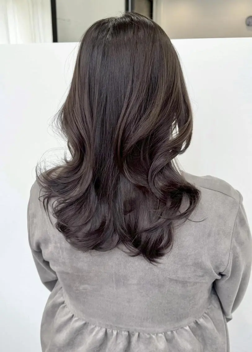ミディアム カラー レイヤーカット カット ヘアカラー トリートメント 韓国ヘア/レイヤー /髪質改善🦋イブキのヘアスタイル