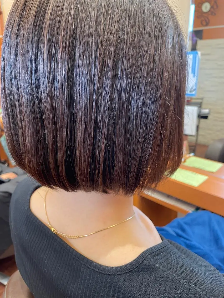 ミディアム カラー ボブ セト マユミのヘアスタイル
