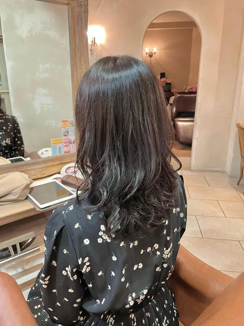 ロング パーマ デジタルパーマ ショートカットなら 前平友慈のヘアスタイル