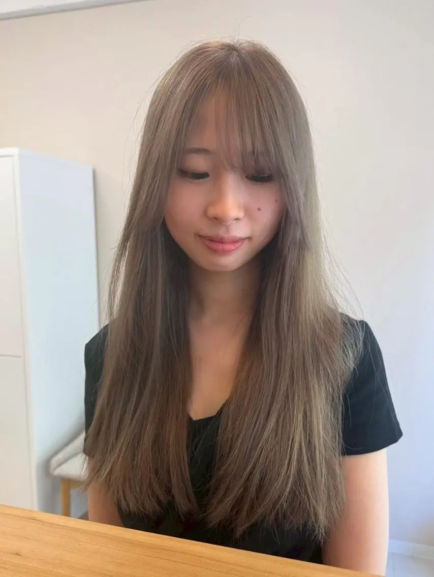 ミディアム カラー ベージュカラー ブリーチ 透明感カラー ダブルカラー ブリーチなしカラー 髪質改善ミルクティー SATSUKI🌼.のヘアスタイル