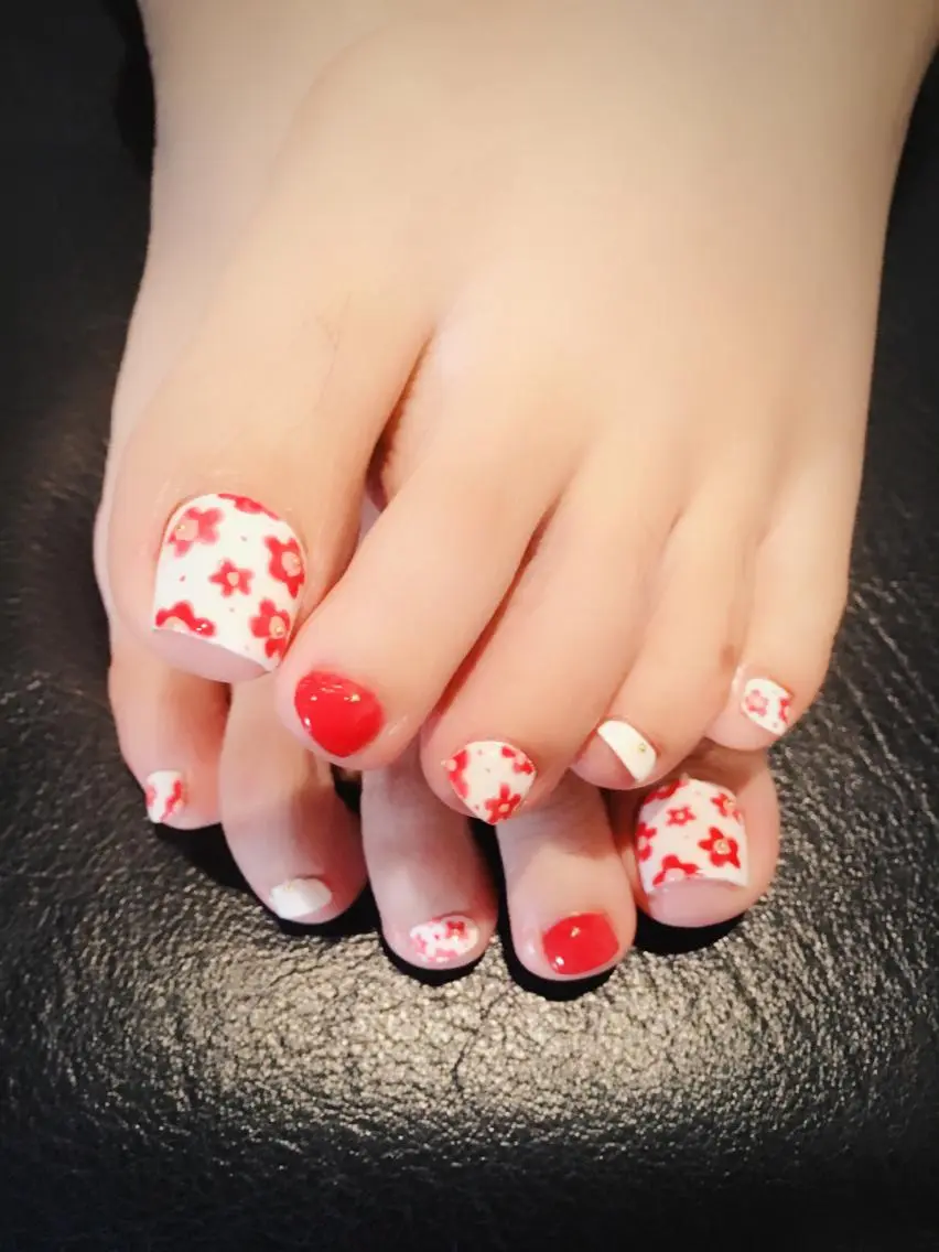 ネイル フットネイル Petite Cannelleのネイルデザイン