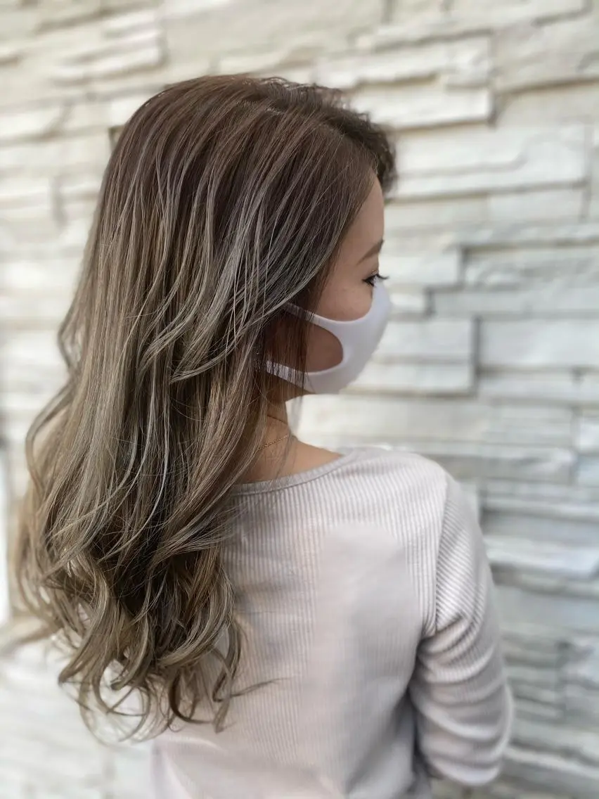 ロング ハイライト カット ヘアカラー トリートメント 😺ヒアリング 重視😺小川のヘアスタイル