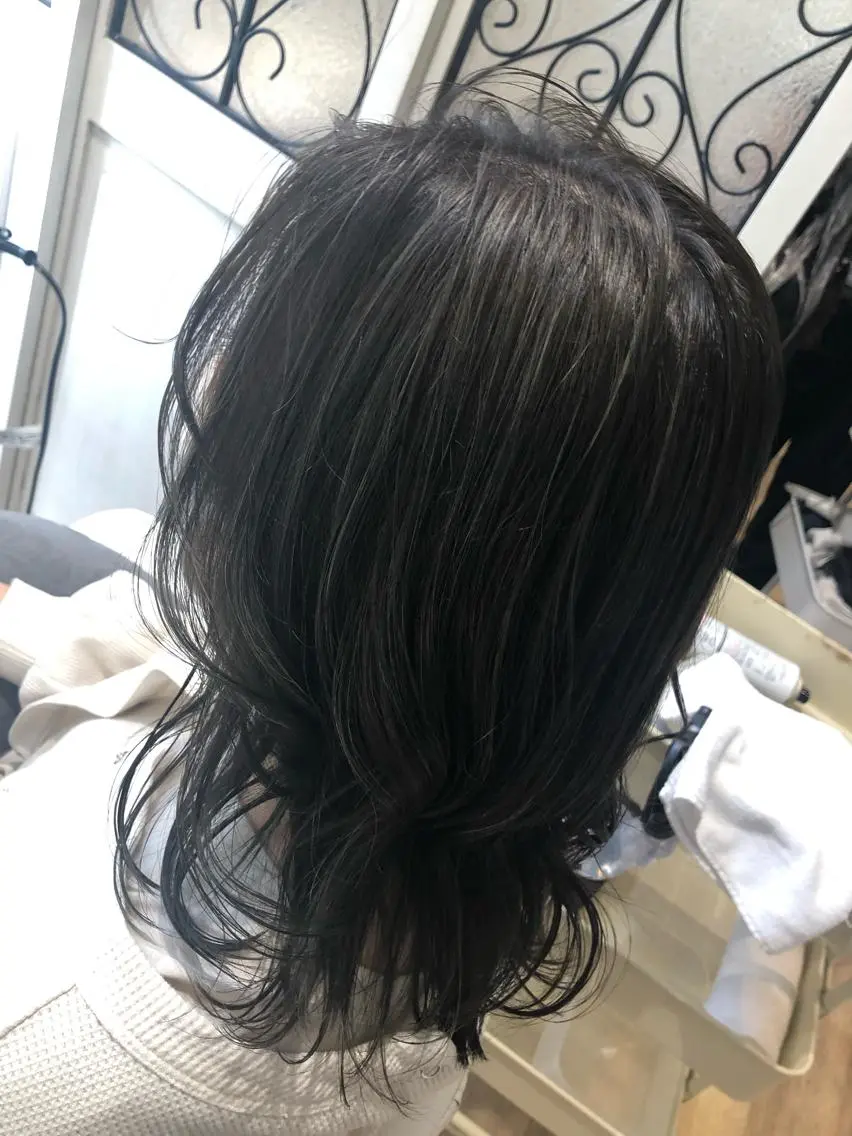 ミディアム カラー アクアカラー 透明感カラー グレージュ ハイライトカラー ハイライト ✨🌿大人可愛い愛さ れhair🌿✨松本のヘアスタイル