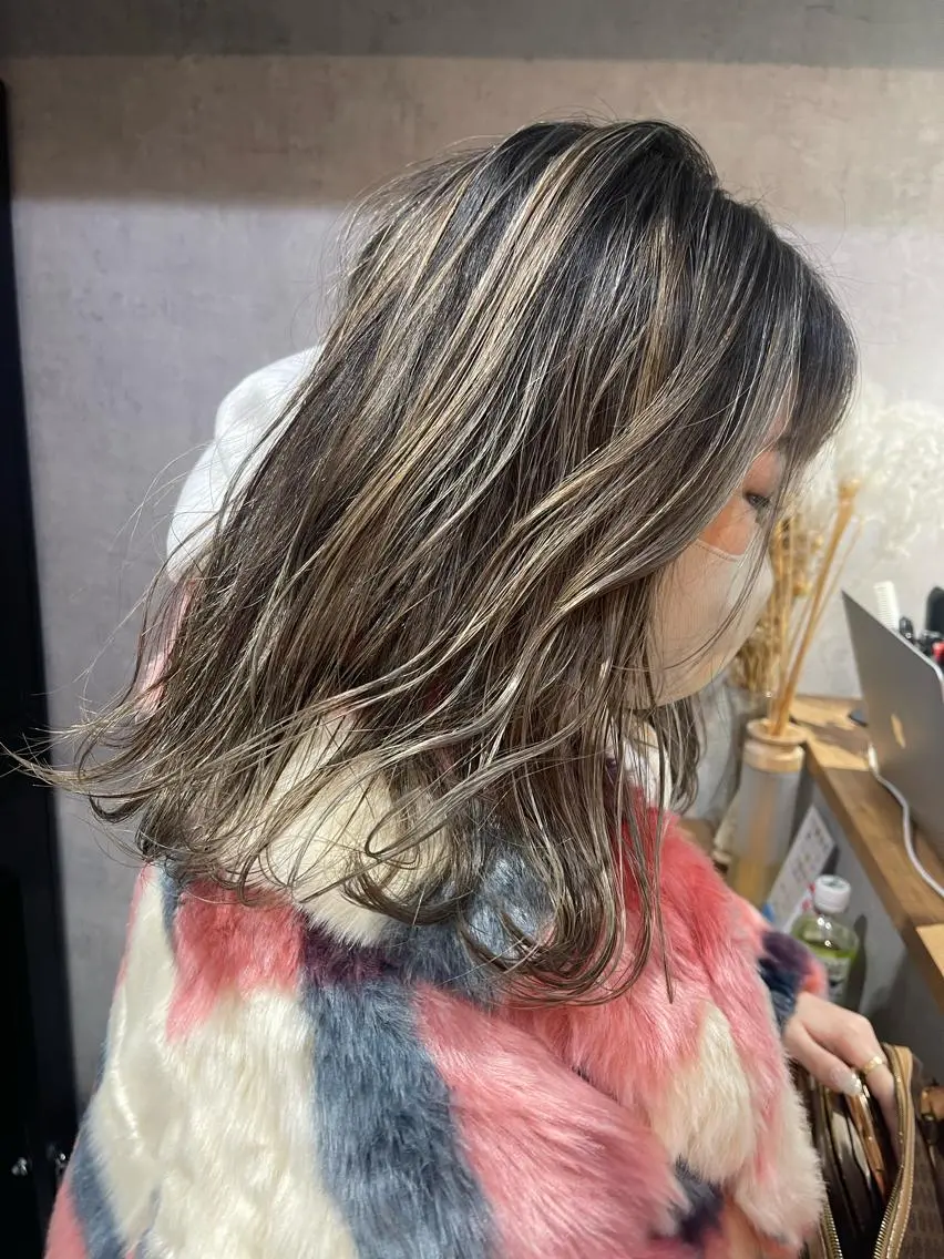 ミディアム カラー ハイライトカラー ハイライト ヘアカラー 松井那津子 /ハイライトブリーチのヘアスタイル