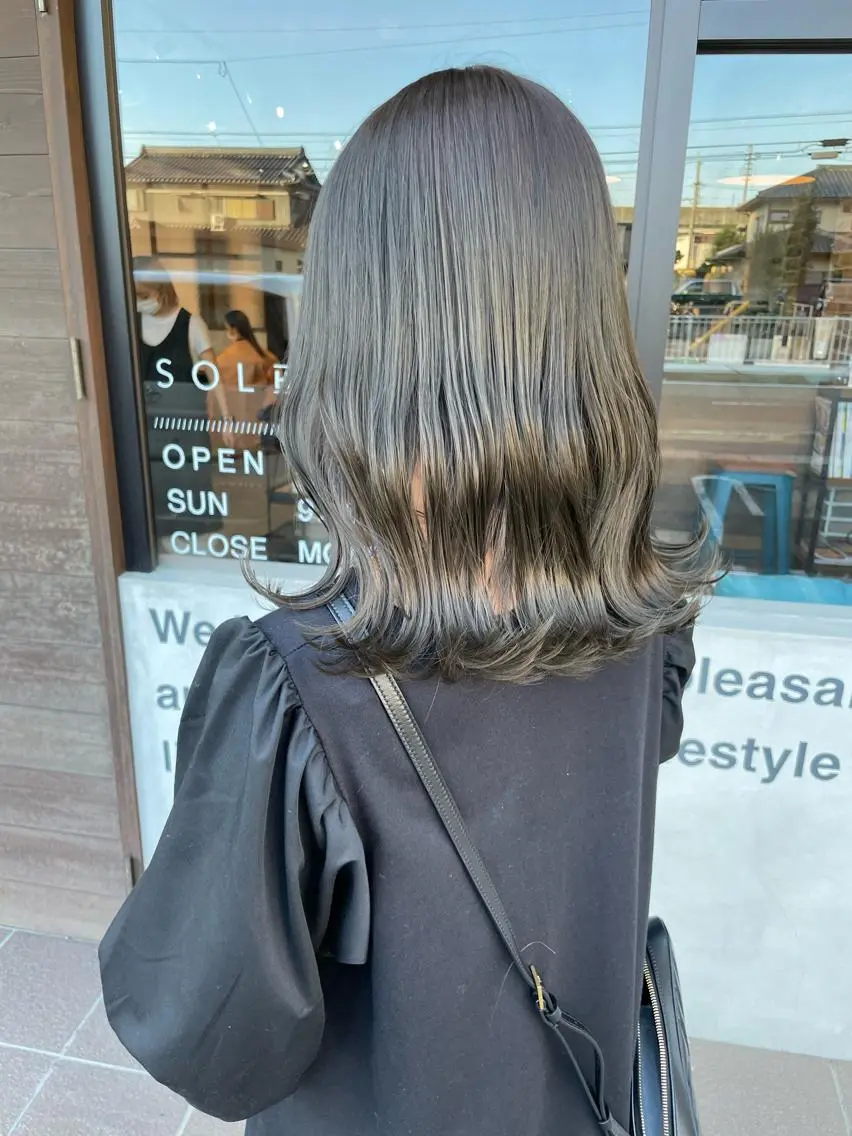 カラー ヘアカラー 木村 朱里のヘアスタイル