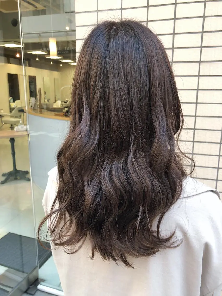 ロング カット ヘアカラー トリートメント 阿部 美咲のヘアスタイル