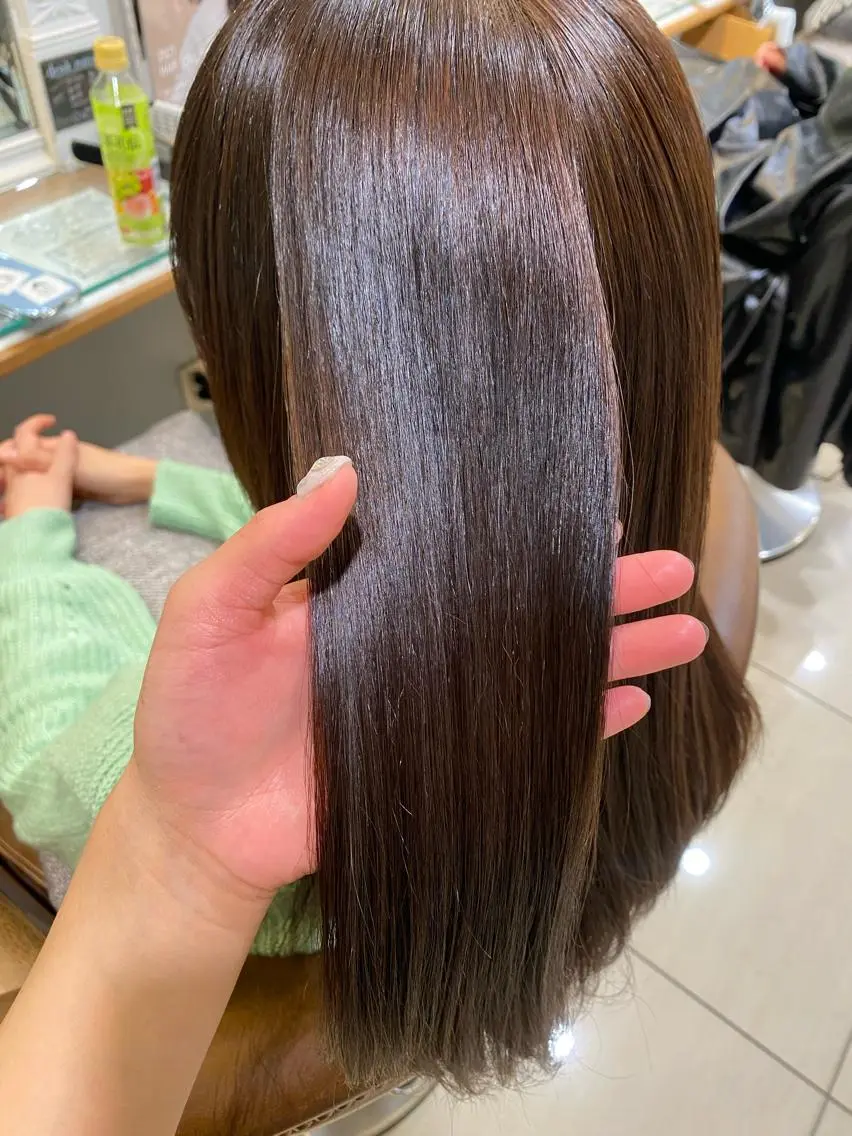 パーマ lomalia moekaのヘアスタイル