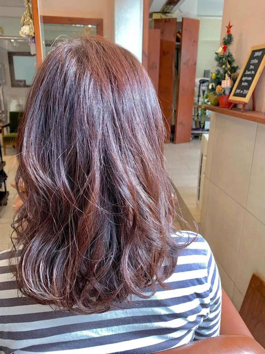 セミロング カラー 加藤 綾華のヘアスタイル