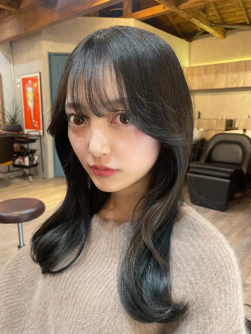 セミロング カラー ヘアカラー トリートメント 顔周りカット 【オノザワリョウ】のヘアスタイル