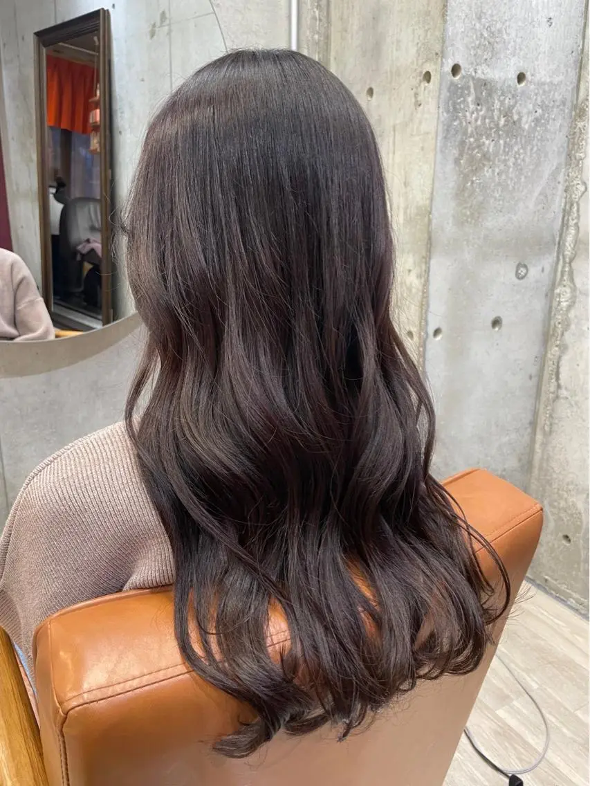 ロング カラー 東 史夏のヘアスタイル