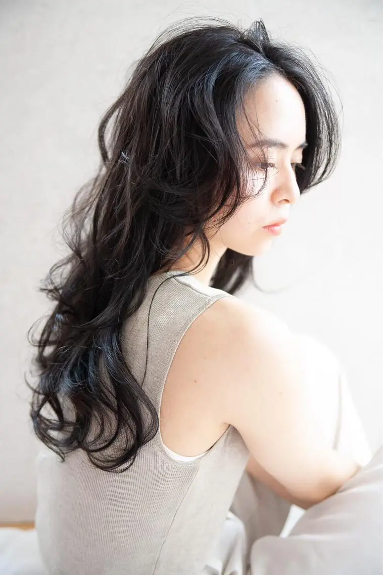 セミロング カラー パーマ ヘアアレンジ ヘアカラー トリートメント ヘアセット TOKI /透明感/原宿のヘアスタイル