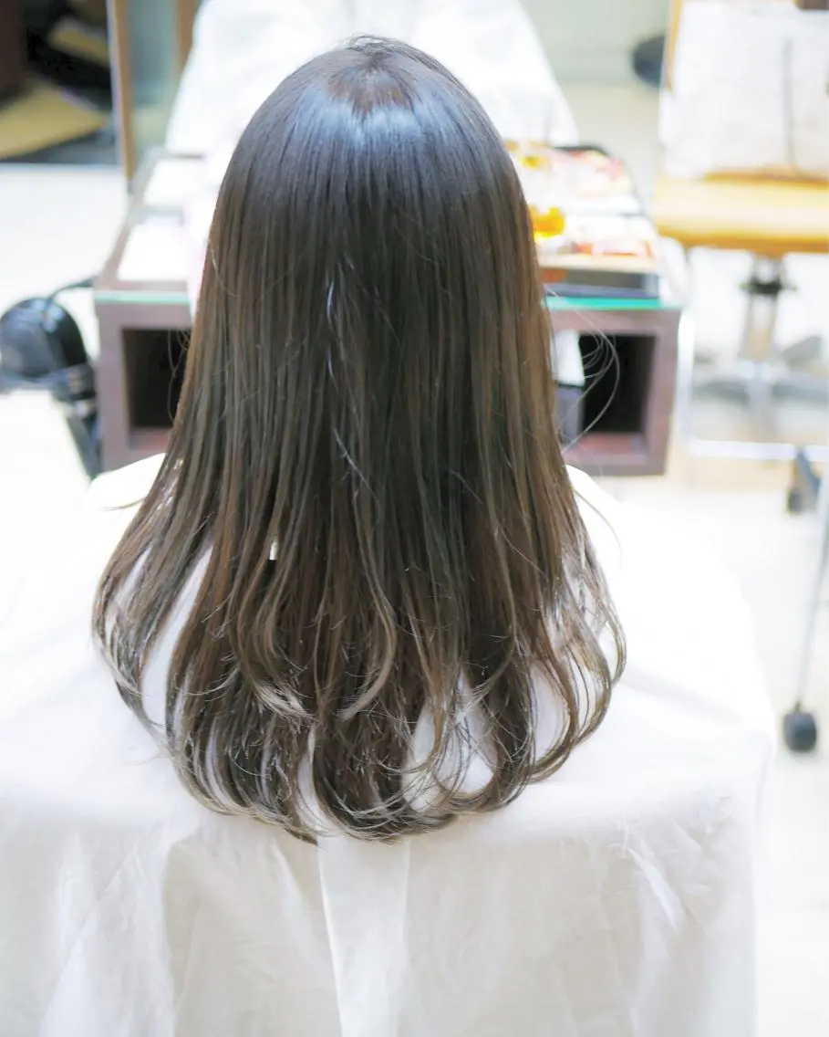 ロング カラー ヘアカラー 森田 一輝のヘアスタイル