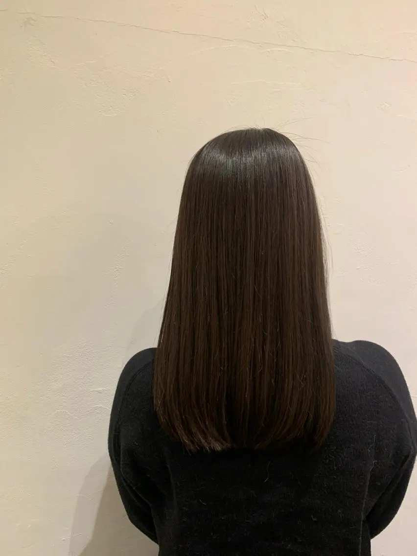 ロング 小西 美帆のヘアスタイル