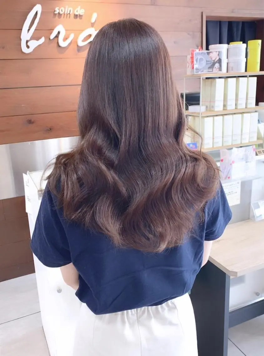 セミロング ヘアカラー レイヤー/艶髪カラー 森本くるみのヘアスタイル