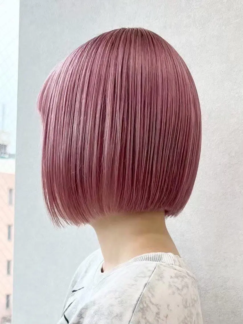 ショート カラー ピンクカラー ショートヘア AIRI🦋ブリーチ /レイヤー🦋のヘアスタイル