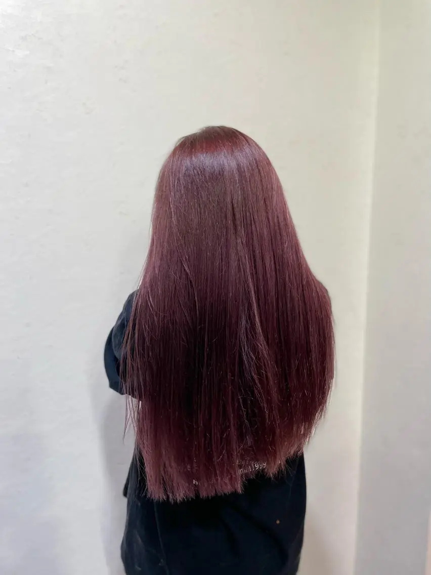ロング カラー カシス ピンクカラー 𝘚𝘶𝘻𝘶 𓂃𓈒𓏸のヘアスタイル