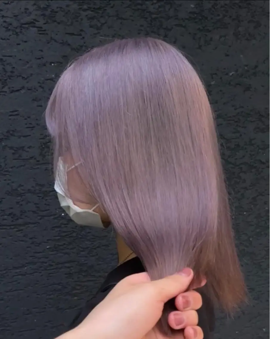 ミディアム 横尾 歩のヘアスタイル