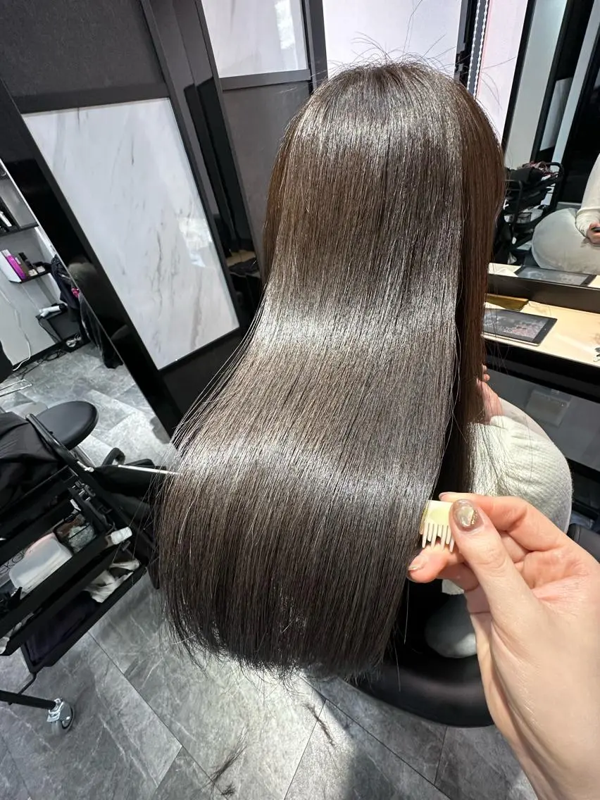 ロング カラー ヘアカラー トリートメント 近藤千翔🩵 髪質改善Periodのエステ・リラクイメージ