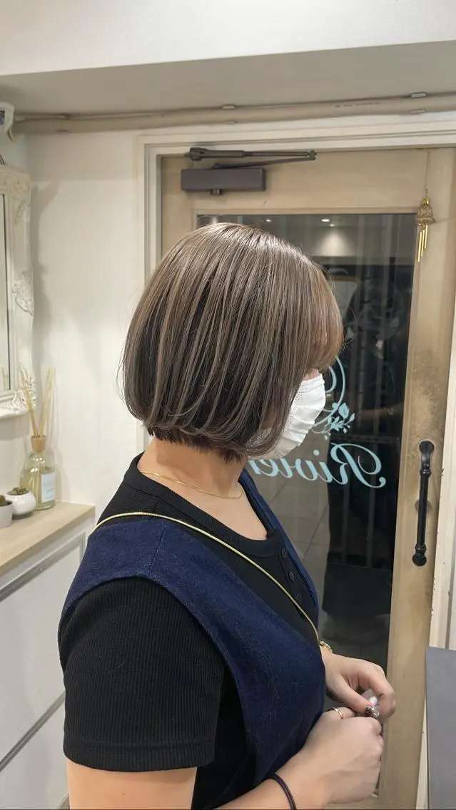 ショート カラー ボブレイヤー ボブ レイヤーカット ミルクティーベージュ /三村克彦のヘアスタイル
