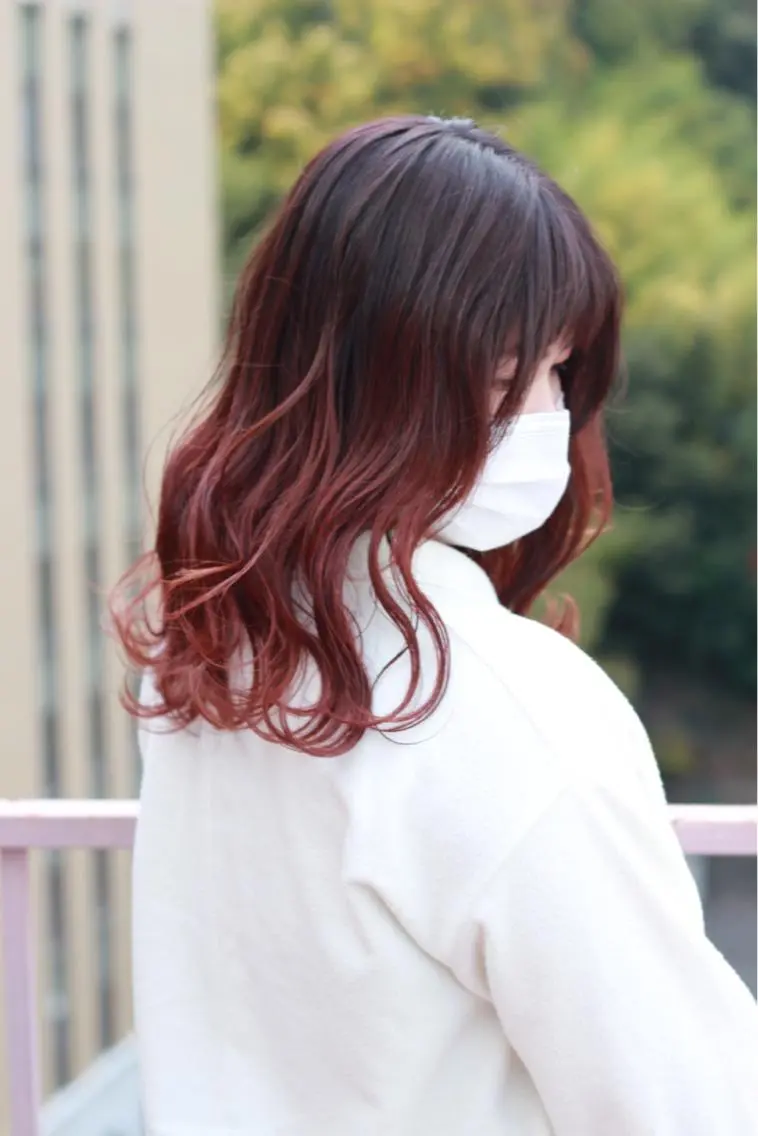 セミロング カラー グラデーションカラー ピンクカラー カット ヘアカラー トリートメント Viage （ビアージュ）のヘアスタイル